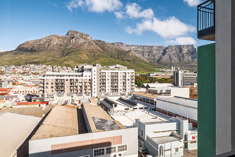 1 Bedroom Property for Sale in Woodstock Western Cape